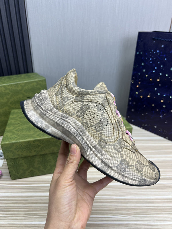 GG RUN LIGHT GREEN LEATHER SNEAKERS