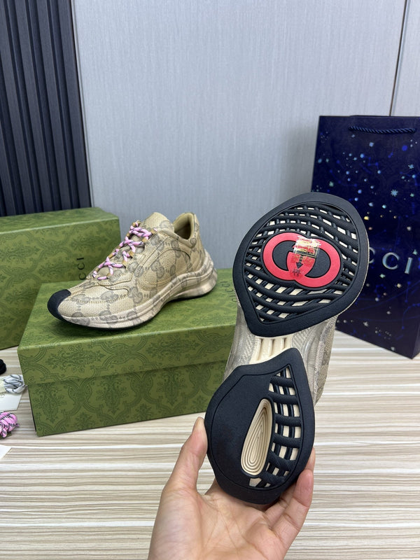 GG RUN LIGHT GREEN LEATHER SNEAKERS