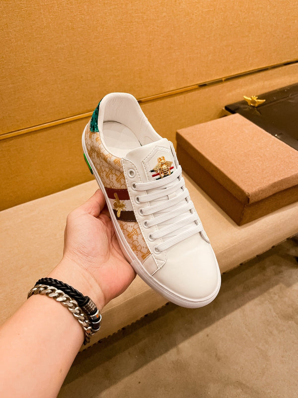 GG ACE EMBROIDERED BEE BEIGE LEATHER