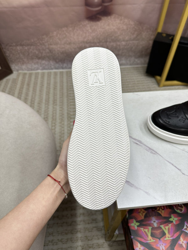 LV MATCH UP SNEAKER DA UOMO CON MONOGRAMMA NERO