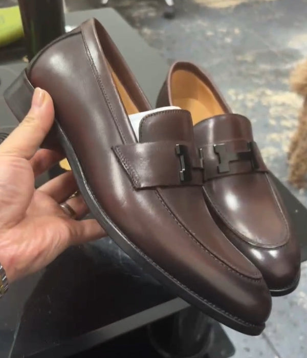 HM Faubourg Loafer Chocolate Color Black Logo Cowhide 960937