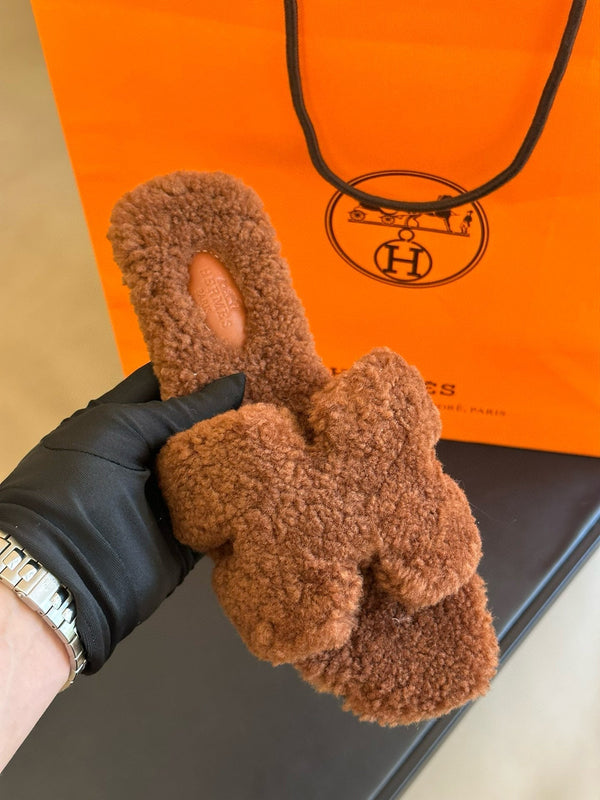 0RAN SANDAL SHEARLING BROWN