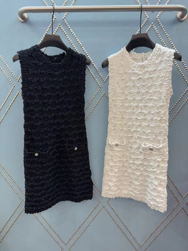 Chanel 25 White Knitted Viscose Fiber Mid-Length Dress