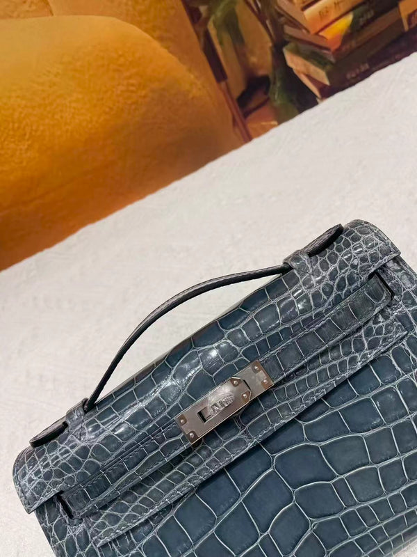 HM Kelly 22cm Dark Blue-Gray Patent Corocodile (Production needs 12 days to complete)