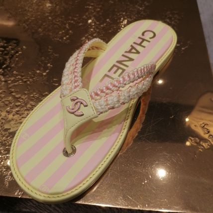 CC 25 Sandalo infradito intrecciato a righe rosa lime