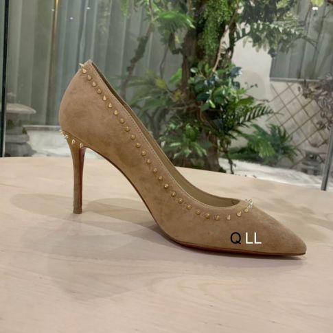 CL Anjalina Spike Pumps Suede Nude