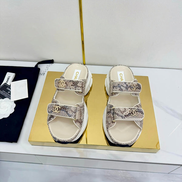 CC 25 Mules Sandals Mutilcolor Pearlescent Sheepskin 312947