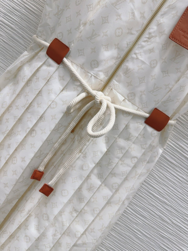 LV 25 Pleated Trendy Dress White Blue Poliester