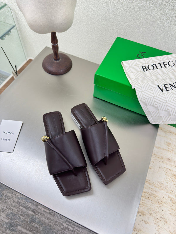 BV 25s Solstice Flat Thong Calfskin GHW