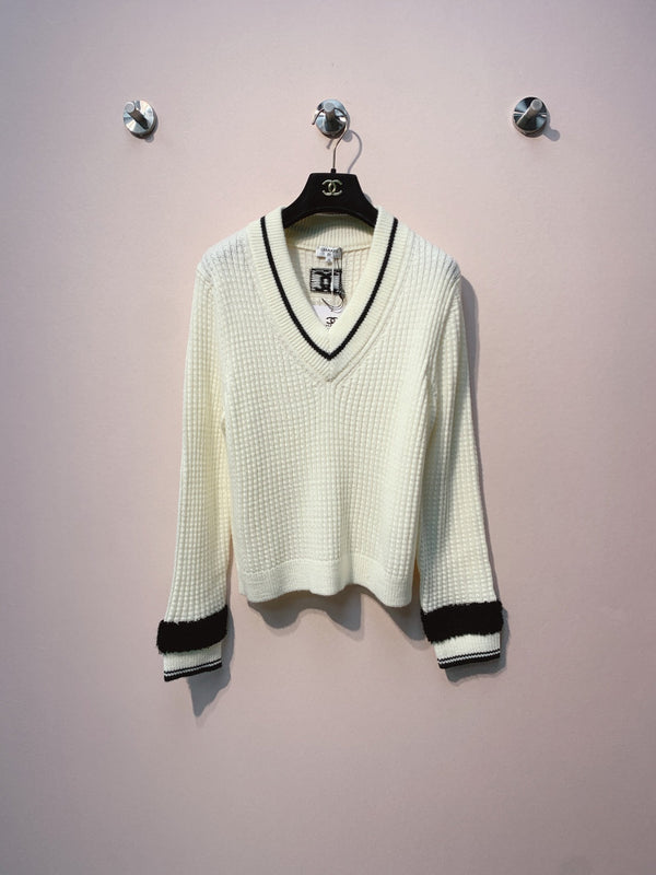 Pull en laine col en V Chanel 25 317939