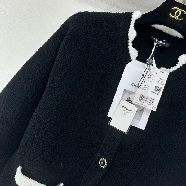 Chanel 2025 Gilet Col Rond Dentelle Noir Blanc Laine 325690