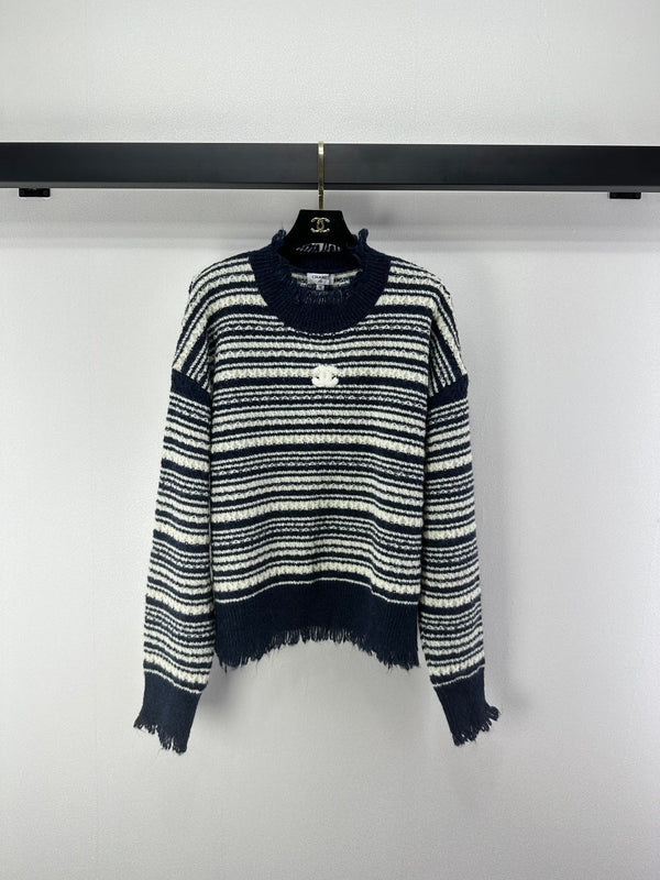 Chandail rayé en laine et cachemire bleu et rouge Chanel 2025
