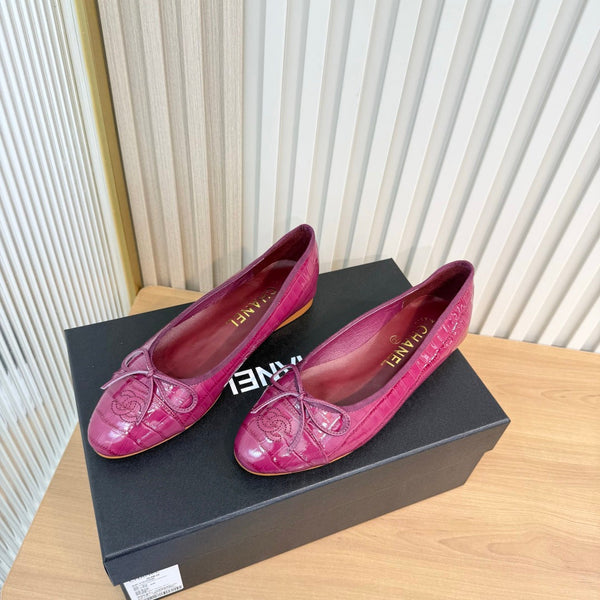 CC 26FW Bow Ballet Flats Crocodile-Embossed Patent Leather 182074
