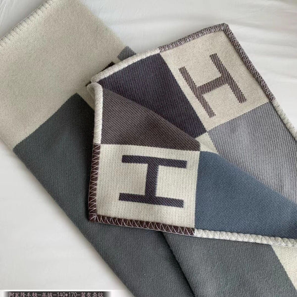 HM Avalon Throw Blanket Ecru Gris Wool Cashmere