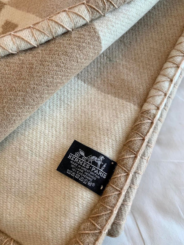 HM Drapeau Blanket Naturel and Grege Wool Cashmere