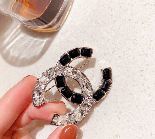 CC Brooch 156918