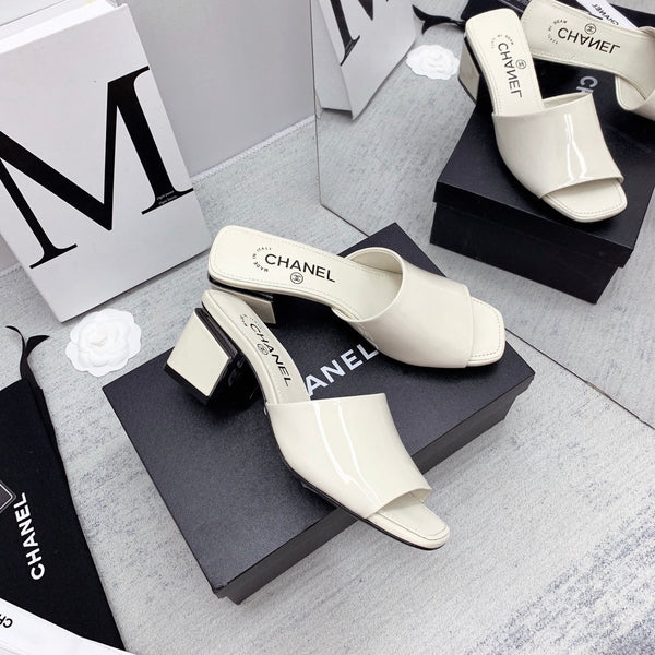 CC 26s Mules Sandals 4.5cm Patent Leather 162898