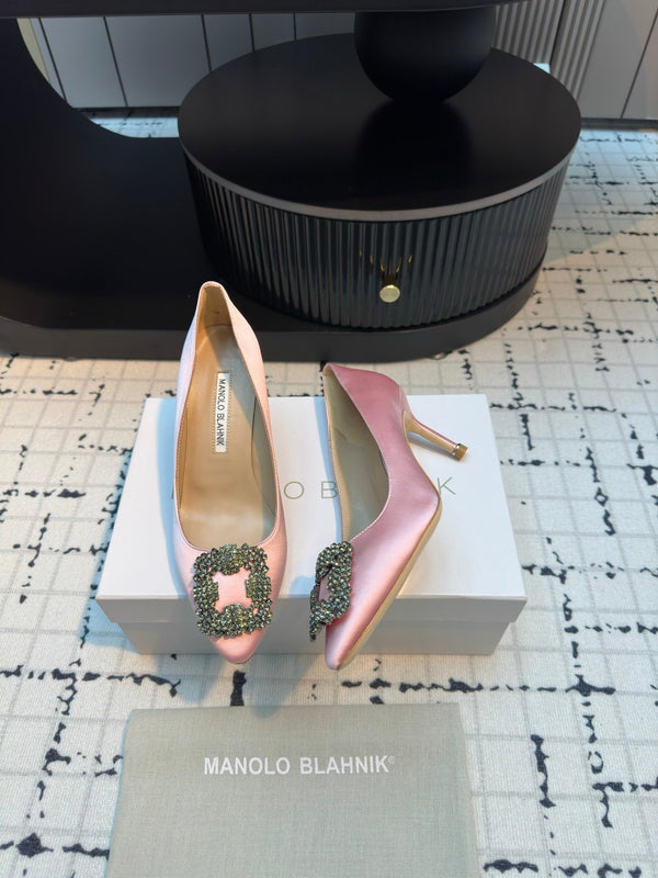 Manolo Blahnik Hangisi Pompa con fibbia 810197