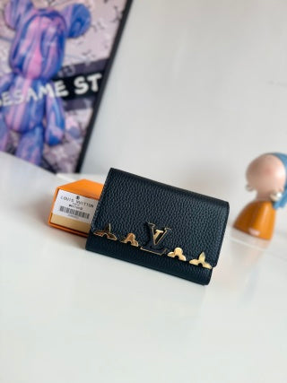 Portafoglio compatto LV Capucines Taurillon & Cothink GHW