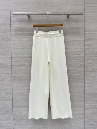 CD 25 Knitted Suit White Cotton