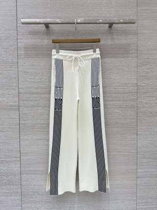 CD 25 Knitted Suit White Cotton