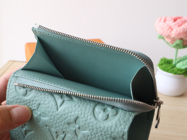 LV Portefeuille Pilot Monogram Grained Taurillon Cowhide