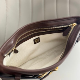 MiuMiu Aventure 25ss shoulder bag 33cm leather