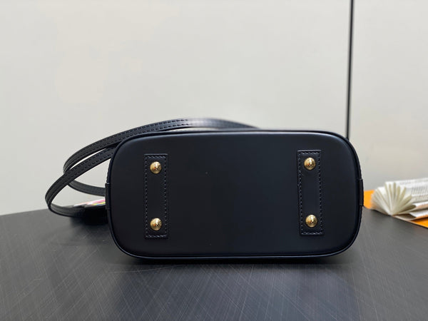 LV x TM ALMA BB Bag 23.5cm Epi leather 331720