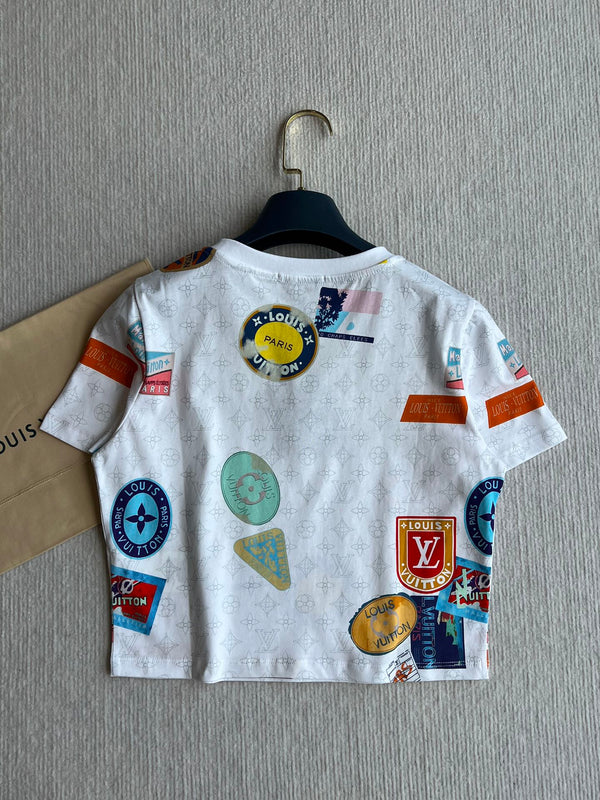 LV 25 Print Contrast Color Threaded Edge Collar T-shirt White Blue Cotton