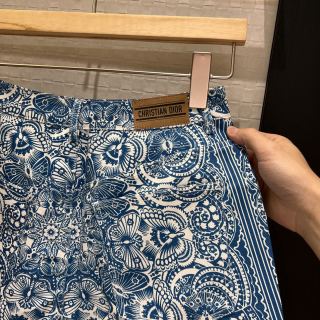 Set di jeans con stampa farfalla CD blu e bianco in cotone
