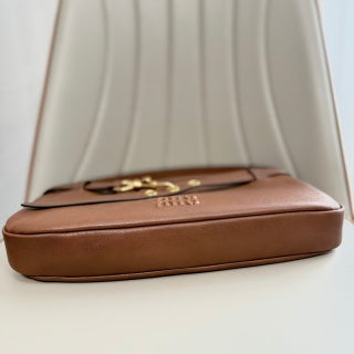 MiuMiu Aventure 25ss shoulder bag 33cm leather