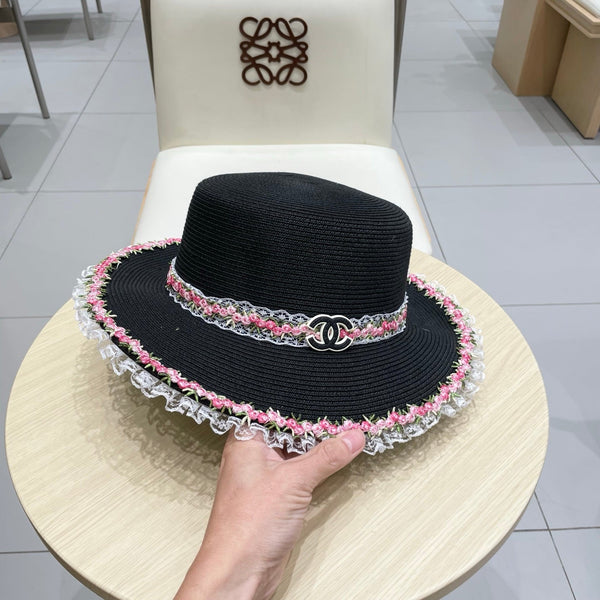 Chapeau de paille à calotte plate Chanel