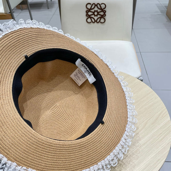 Chapeau de paille à calotte plate Chanel