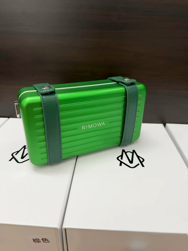 Sac bandoulière personnel Rimowa 2025 en alliage aluminium-magnésium 273941