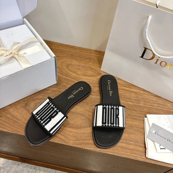 CD 26s Embroidered Sandals Canvas Cowhide 685402