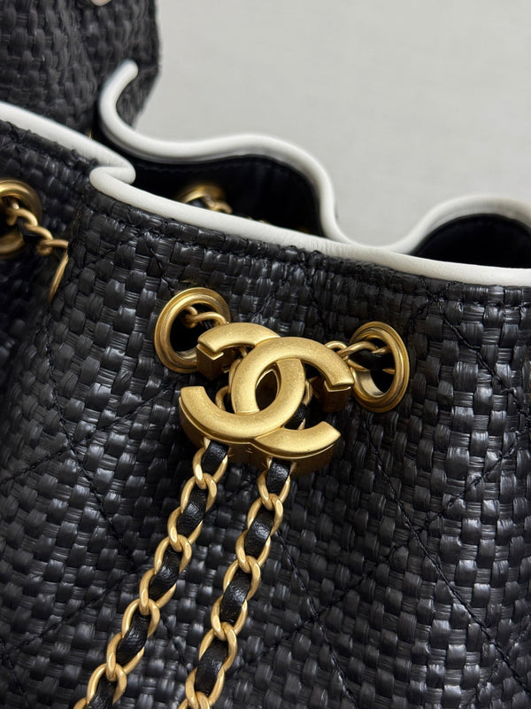Chanel 2026 Hobo Bag 22cm Black in Straw Weaving