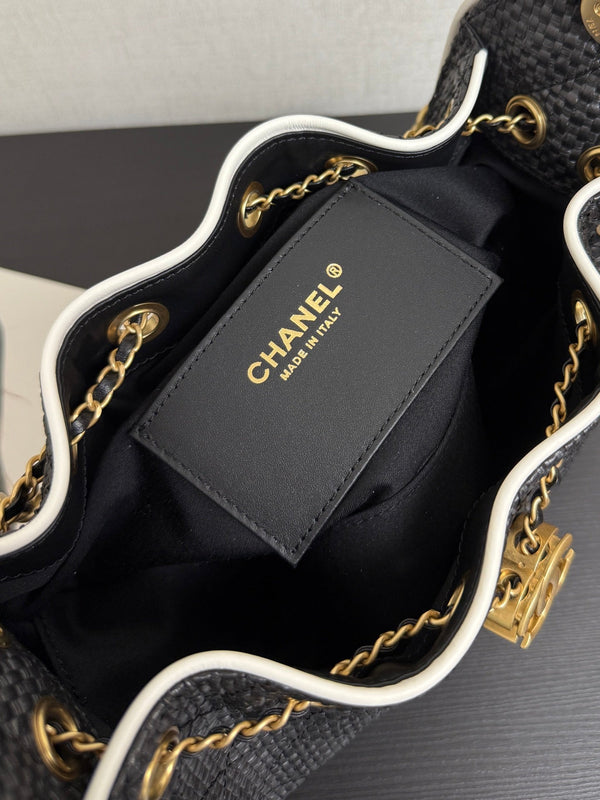 Chanel 2026 Hobo Bag 22cm Black in Straw Weaving