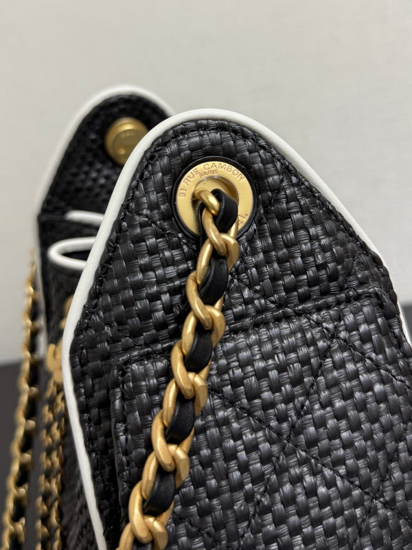 Chanel 2026 Hobo Bag 22cm Black in Straw Weaving