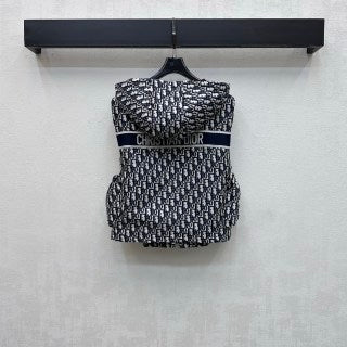 CD 26 Jacquard Hooded Vest Black in Polyester 378697