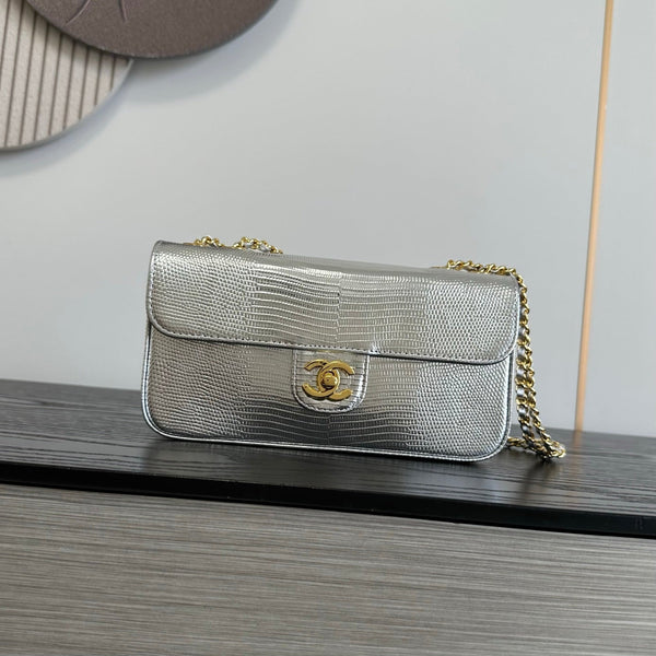 CC 26B Small Flap Bag 21.5cm Metallic Lizard-Embossed Cowhide