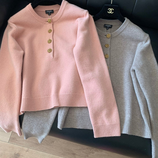 CC 26K Knit Sweater Round Neck 4 Gold Buttons Cashmere 448468