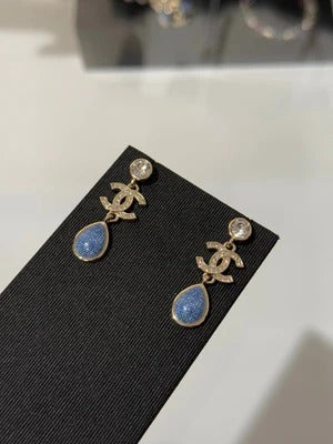 Boucles d'oreilles en jean pendentif en forme de goutte d'eau à double C en diamant rond doré clair CC 2026