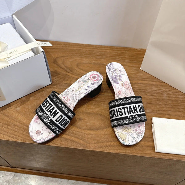 CD 26s Flower Flat Sandals 45 Canvas Cowhide 685487