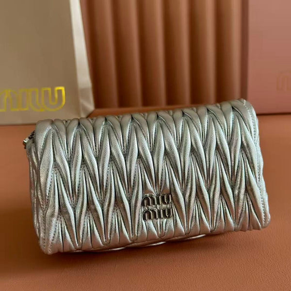 Miu 2026 Matelasse Bag 18cm Silver Leather