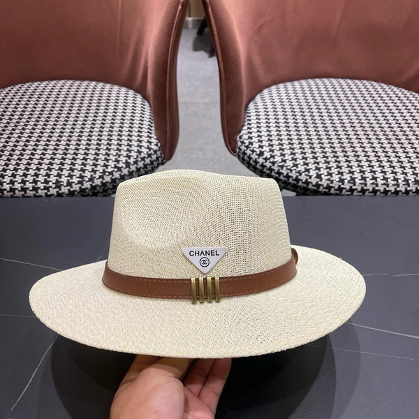 Chapeau de paille Chanel 196000