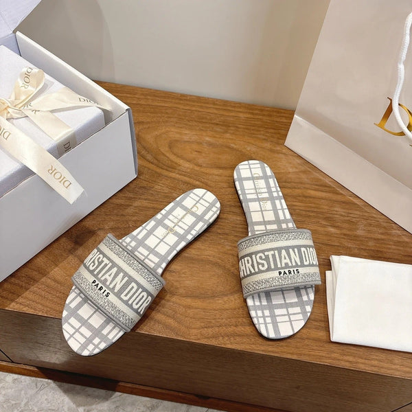 CD 26s Embroidered Sandals Striped Pattern Canvas Cowhide 685547