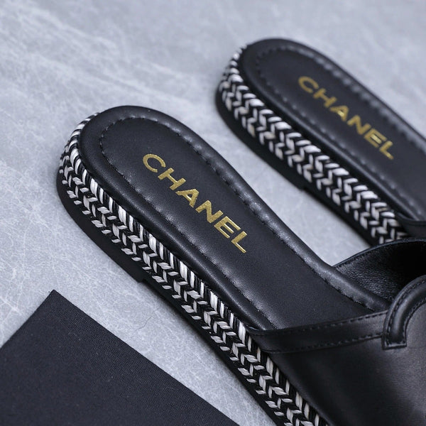 CC 2026 Slippers Black Sheepskin 758402