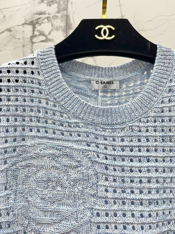 Chanel 2026 Pull en maille ajourée à col rond en laine à manches courtes 178762