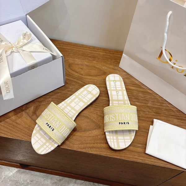 CD 26s Embroidered Sandals Striped Pattern Canvas Cowhide 685547