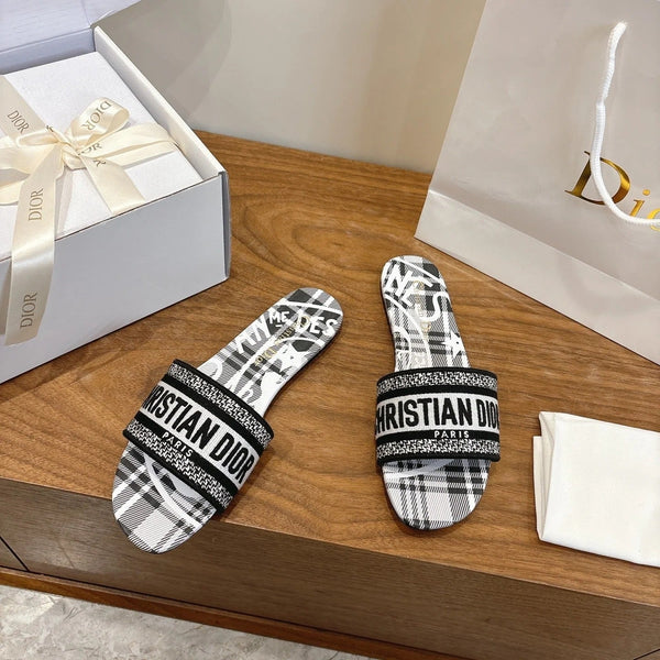 CD 26s Embroidered Sandals Striped Pattern Canvas Cowhide 685547